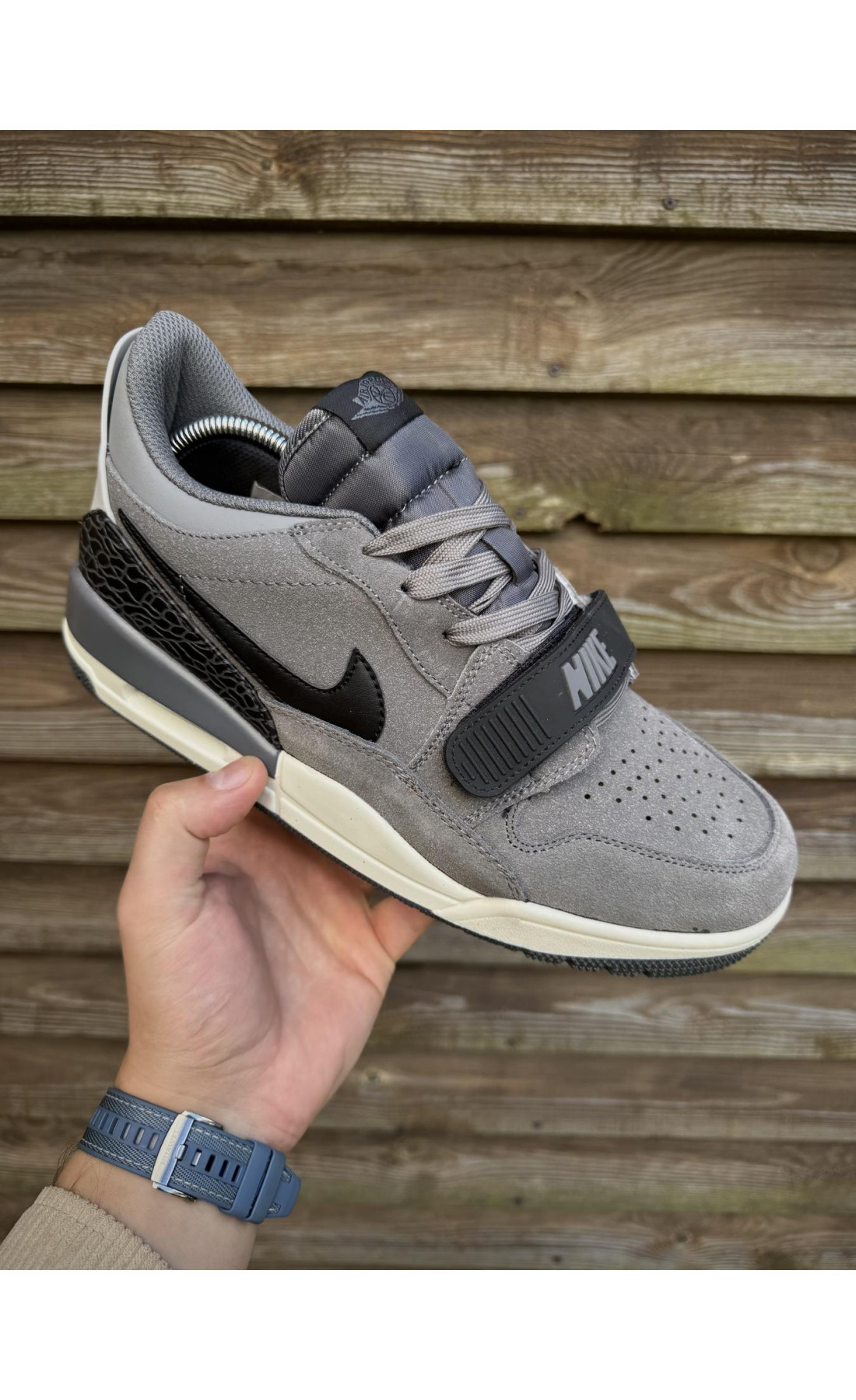 Чоловічі кросівки  Кросівки nike air jordan legacy low (замша, темно сірі) (312-8)