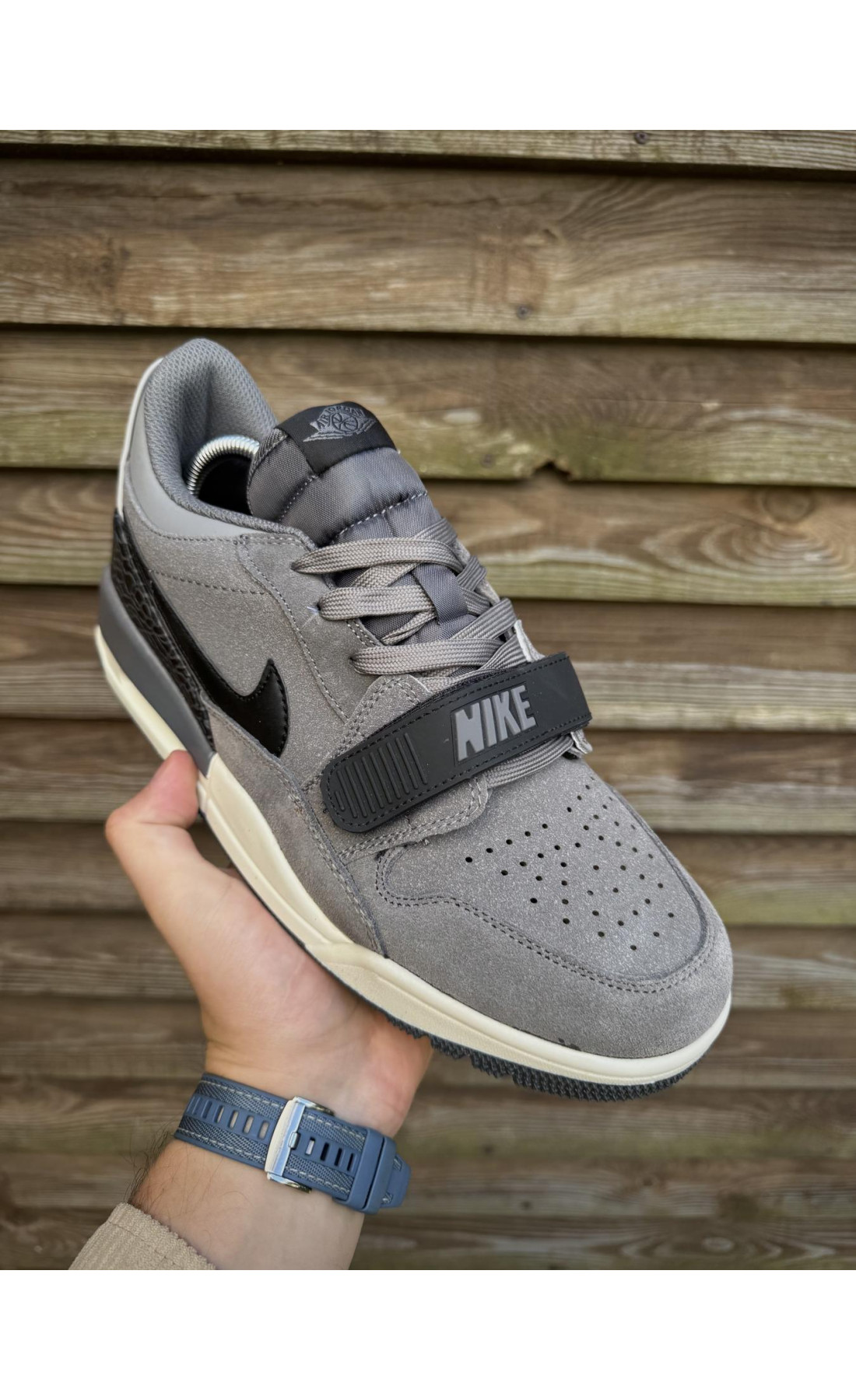 Чоловічі кросівки  Кросівки nike air jordan legacy low (замша, темно сірі) (312-8)