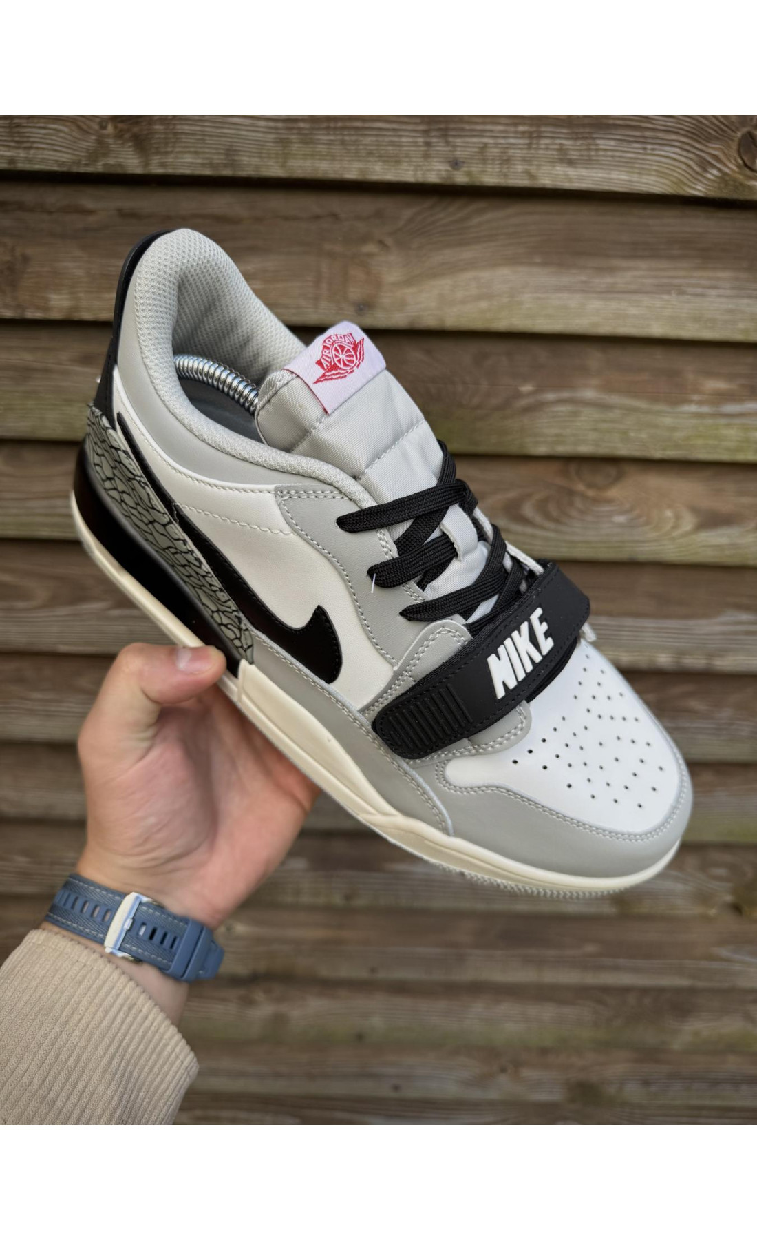 Чоловічі кросівки  Кросівки nike air jordan legacy low (світло сірі) (312-5)