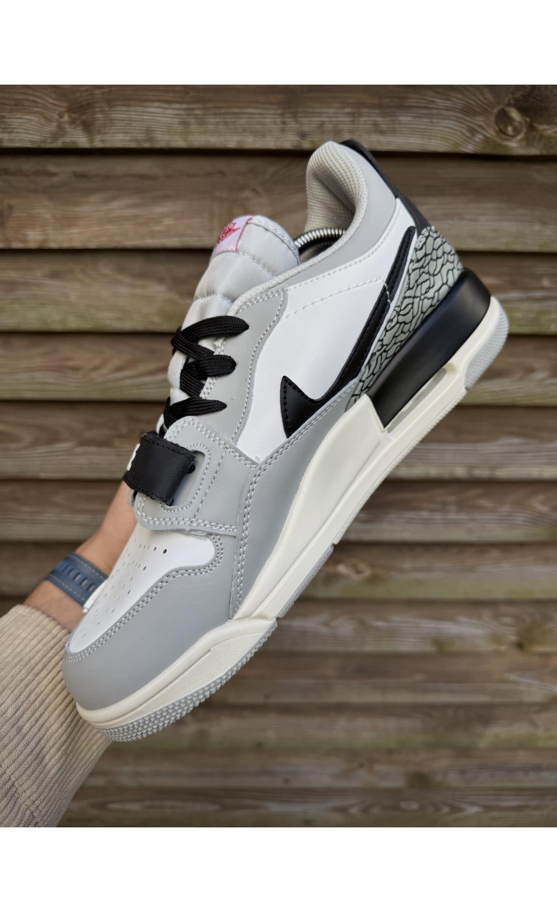 Чоловічі кросівки  Кросівки nike air jordan legacy low (світло сірі) (312-5)