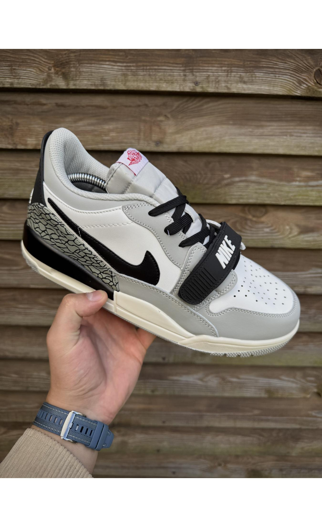 Чоловічі кросівки  Кросівки nike air jordan legacy low (світло сірі) (312-5)