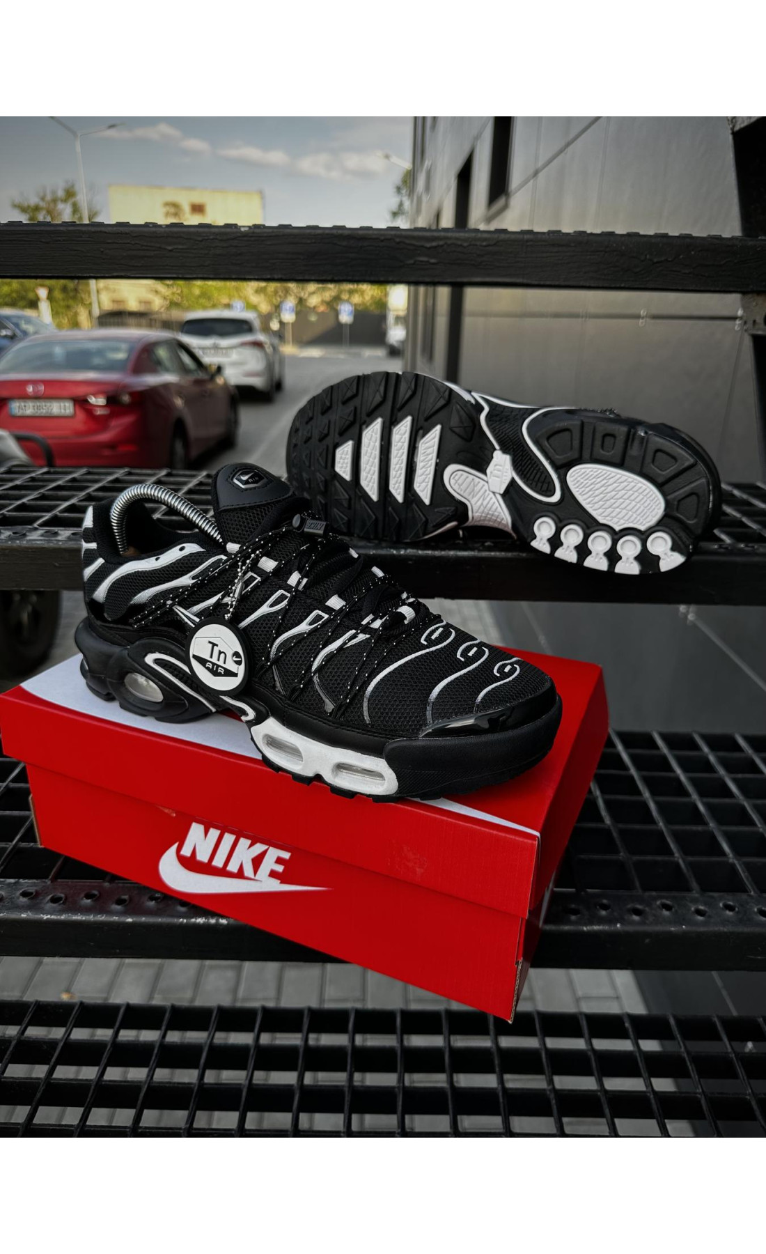 Чоловічі кросівки  Кросівки nike air tn plus lace toggle (blk’n’wht) (23-2)