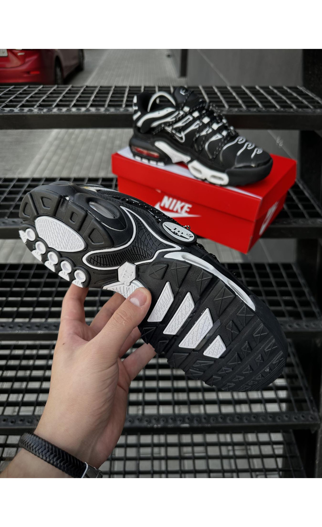 Чоловічі кросівки  Кросівки nike air tn plus lace toggle (blk’n’wht) (23-2)