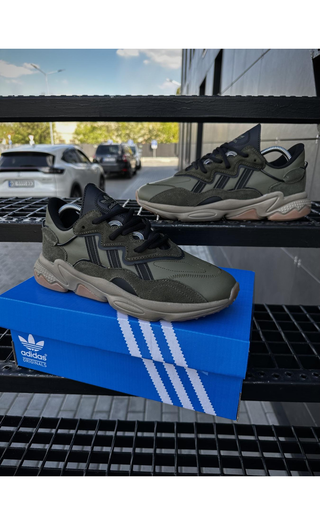 Чоловічі кросівки  Кросівки adidas ozweego, хакі колір (5434-3)