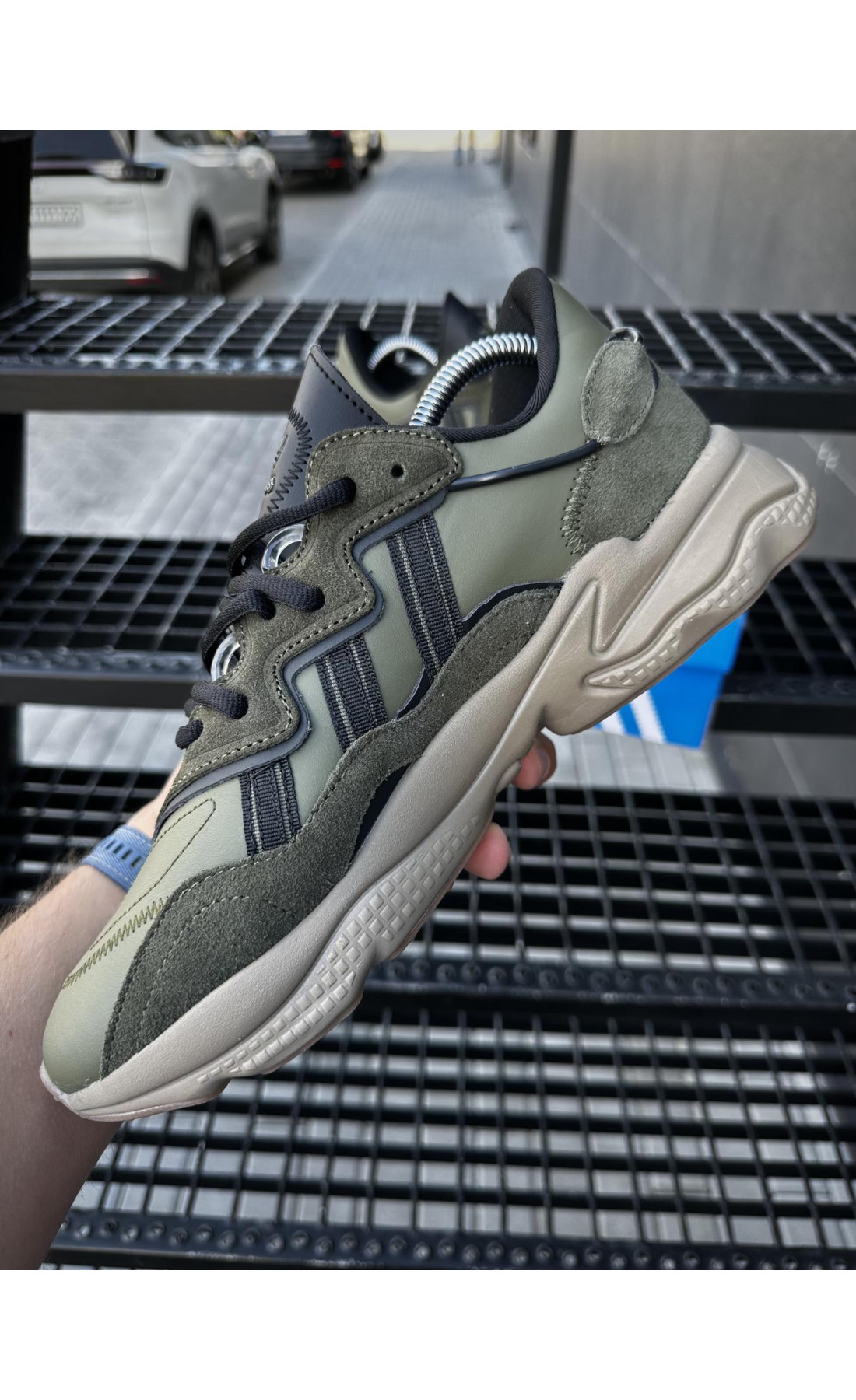 Чоловічі кросівки  Кросівки adidas ozweego, хакі колір (5434-3)