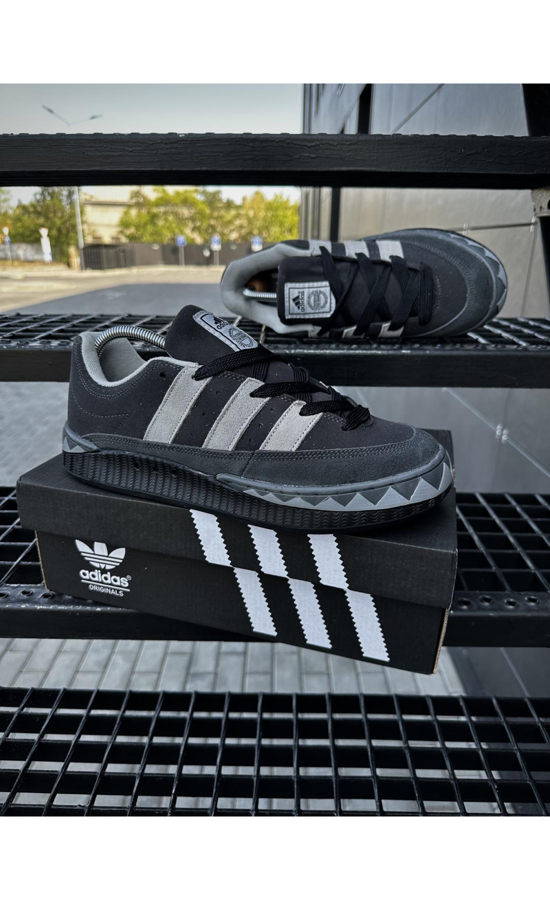 Чоловічі кросівки  Кросівки adidas adimatic neighborhood (чорно-сірі) (476-9)