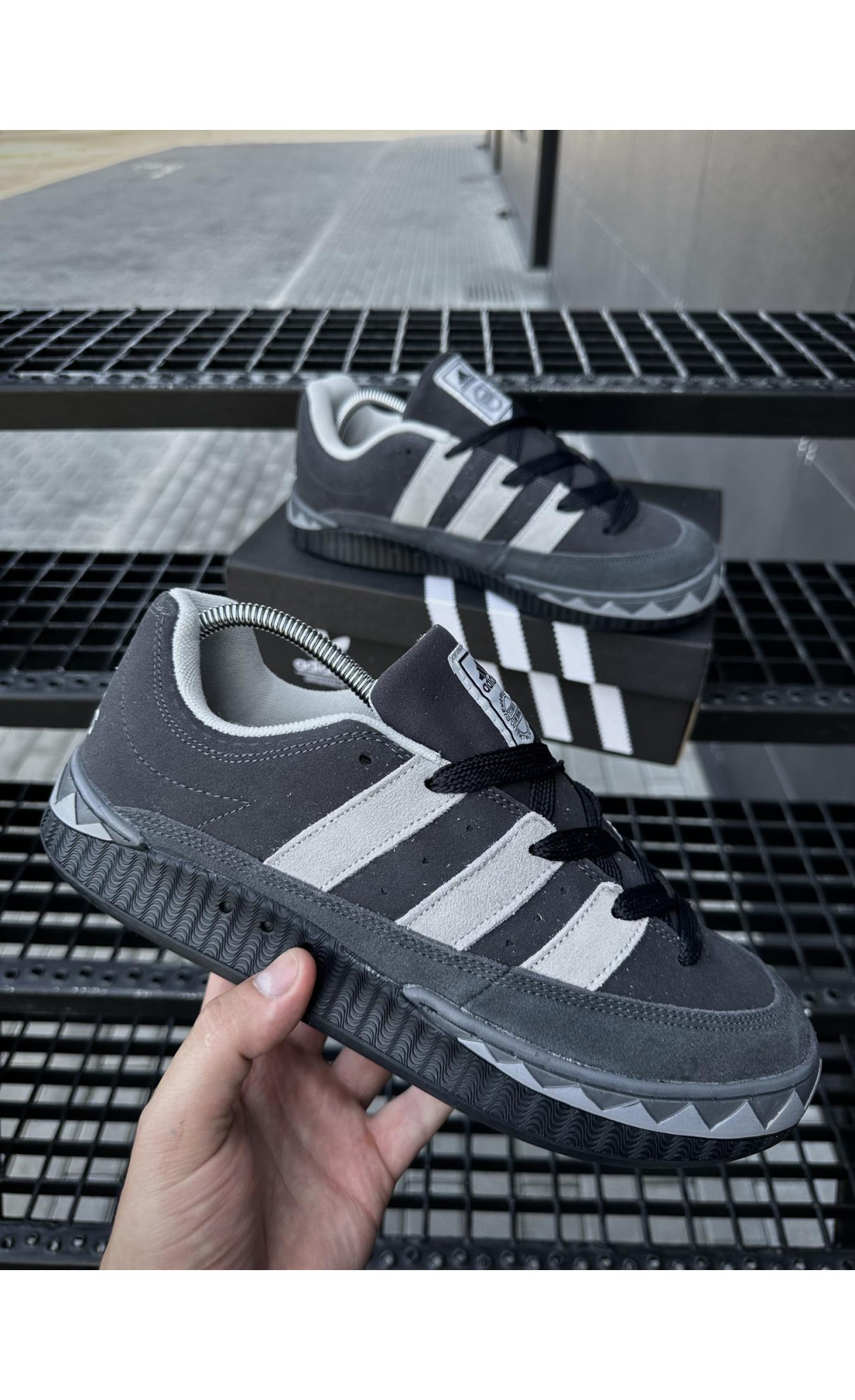 Чоловічі кросівки  Кросівки adidas adimatic neighborhood (чорно-сірі) (476-9)