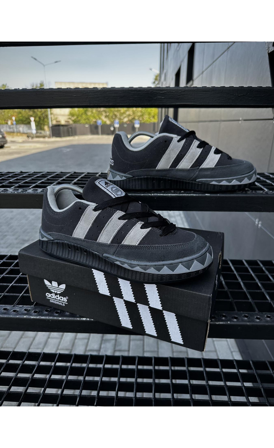 Чоловічі кросівки  Кросівки adidas adimatic neighborhood (чорно-сірі) (476-9)
