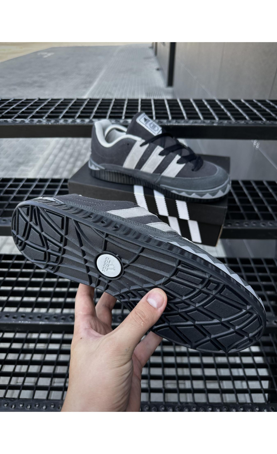 Чоловічі кросівки  Кросівки adidas adimatic neighborhood (чорно-сірі) (476-9)