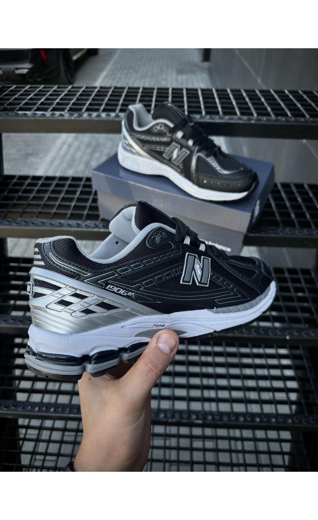 Чоловічі кросівки  Кросівки new balance r (чорні) (5557-5)