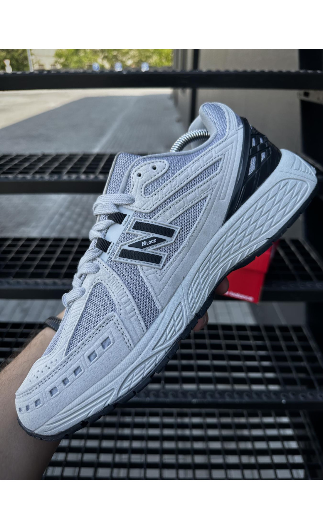 Чоловічі кросівки  Кросівки new balance r (сірі з чорним) (5557-2)