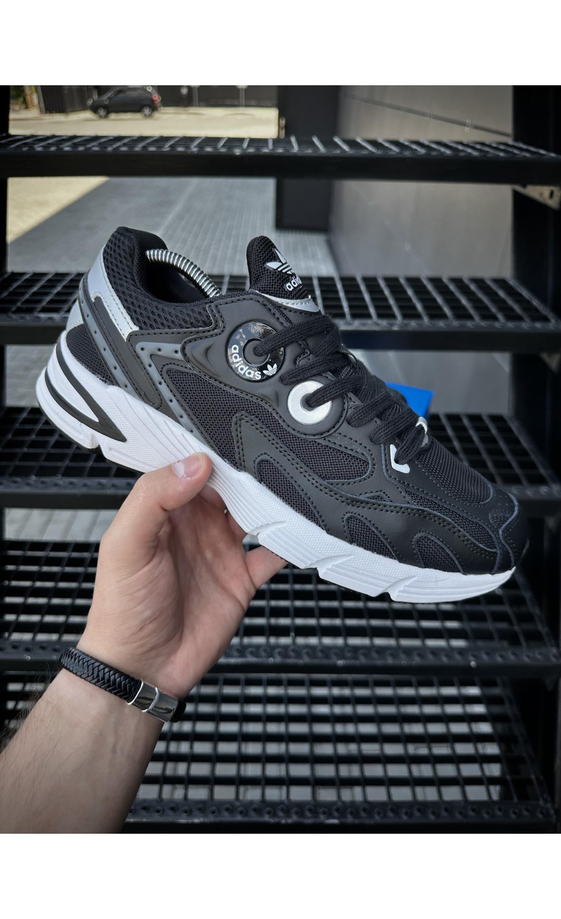 Чоловічі кросівки  Кросівки adidas astir (чорно-білі) (5459-5)