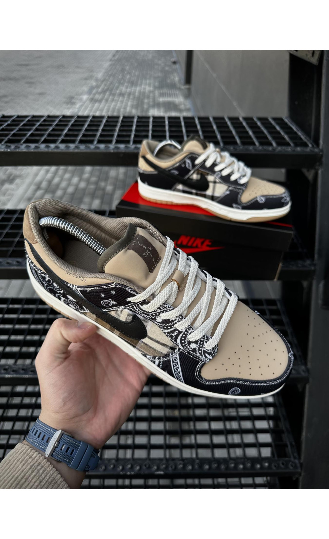 Чоловічі кросівки  Кросівки nike sb dunk low x travis scott cactus jack (5476-1)