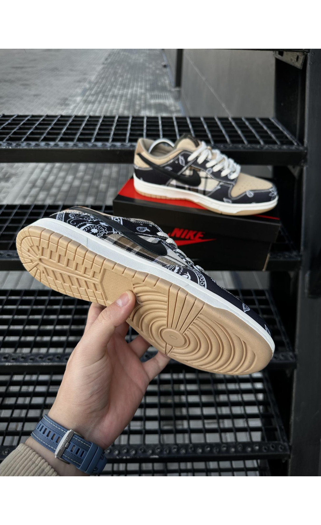 Чоловічі кросівки  Кросівки nike sb dunk low x travis scott cactus jack (5476-1)