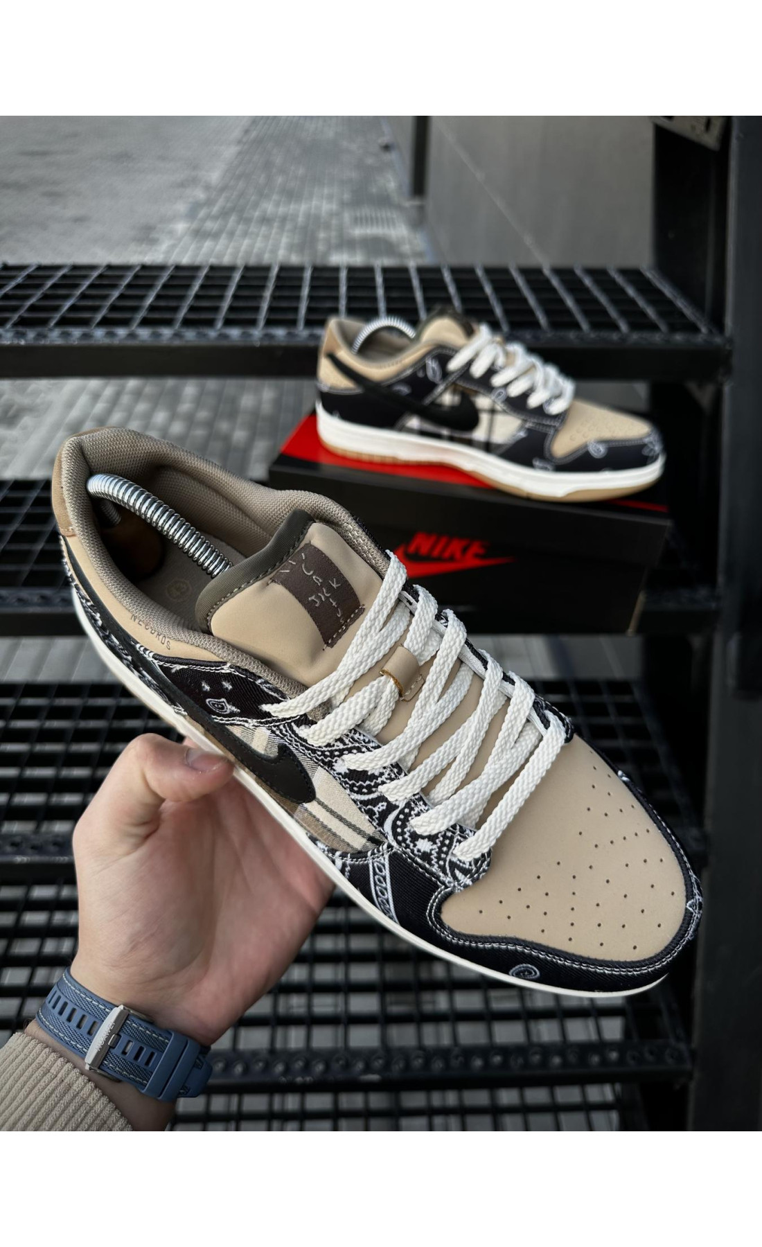 Чоловічі кросівки  Кросівки nike sb dunk low x travis scott cactus jack (5476-1)