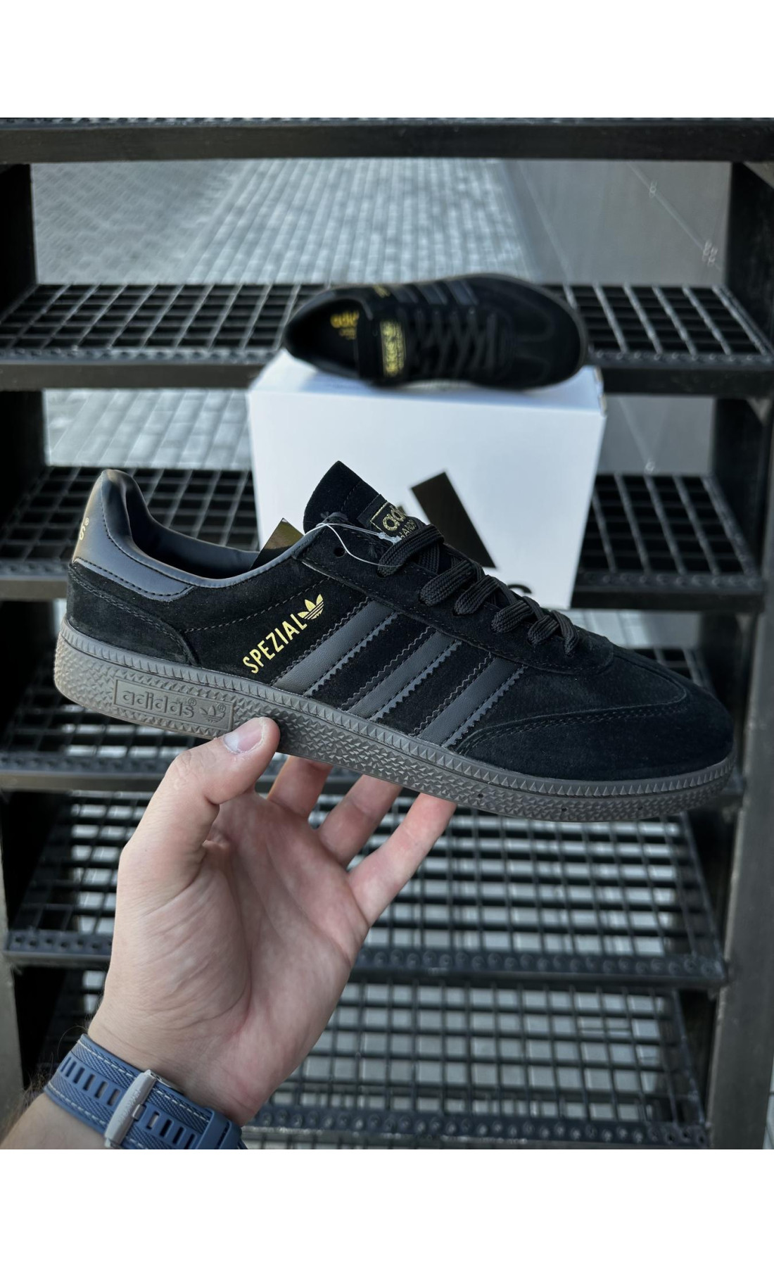 Чоловічі кросівки  Кросівки adidas handball spezial, чорні (725-2)