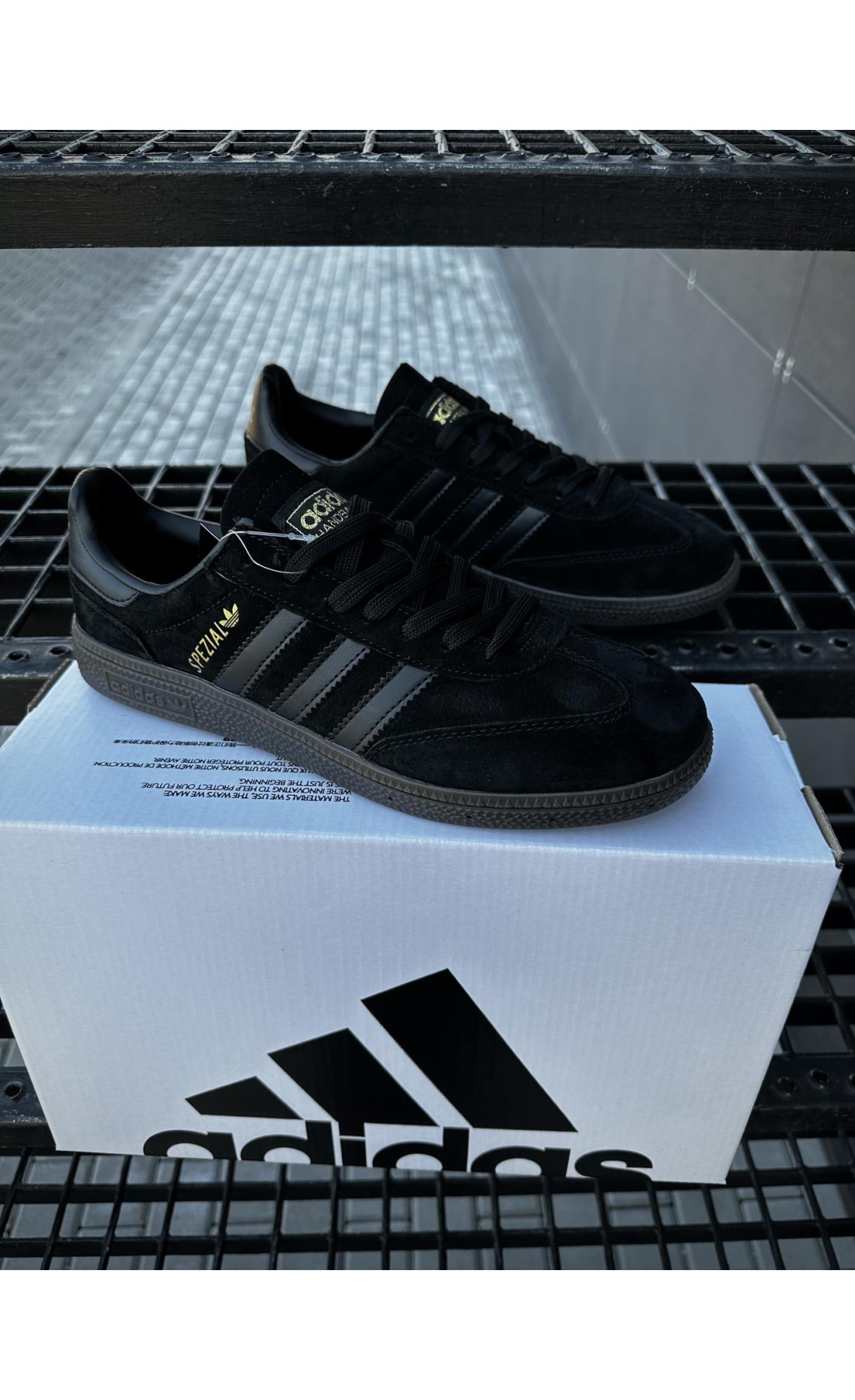 Чоловічі кросівки  Кросівки adidas handball spezial, чорні (725-2)