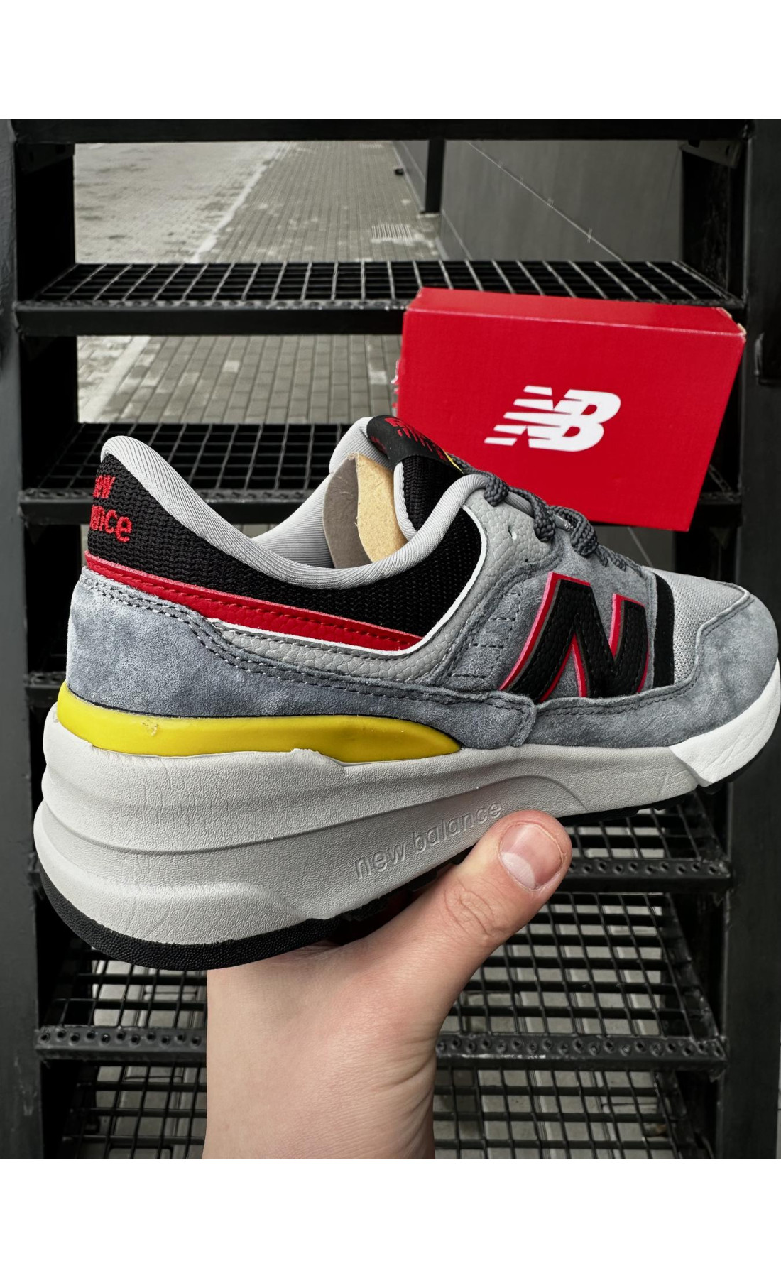 Чоловічі кросівки  Кросівки new balance r (gray & black) (629-7)
