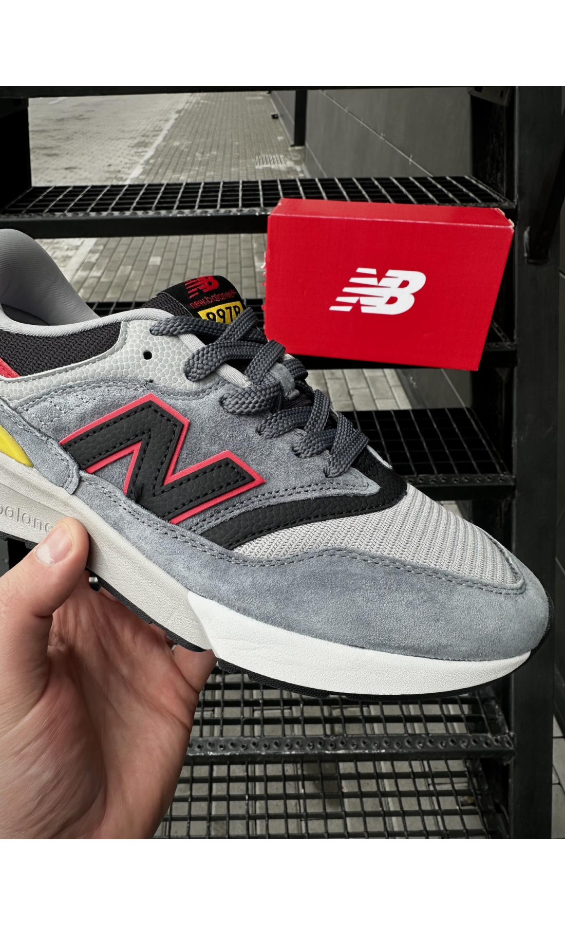 Чоловічі кросівки  Кросівки new balance r (gray & black) (629-7)