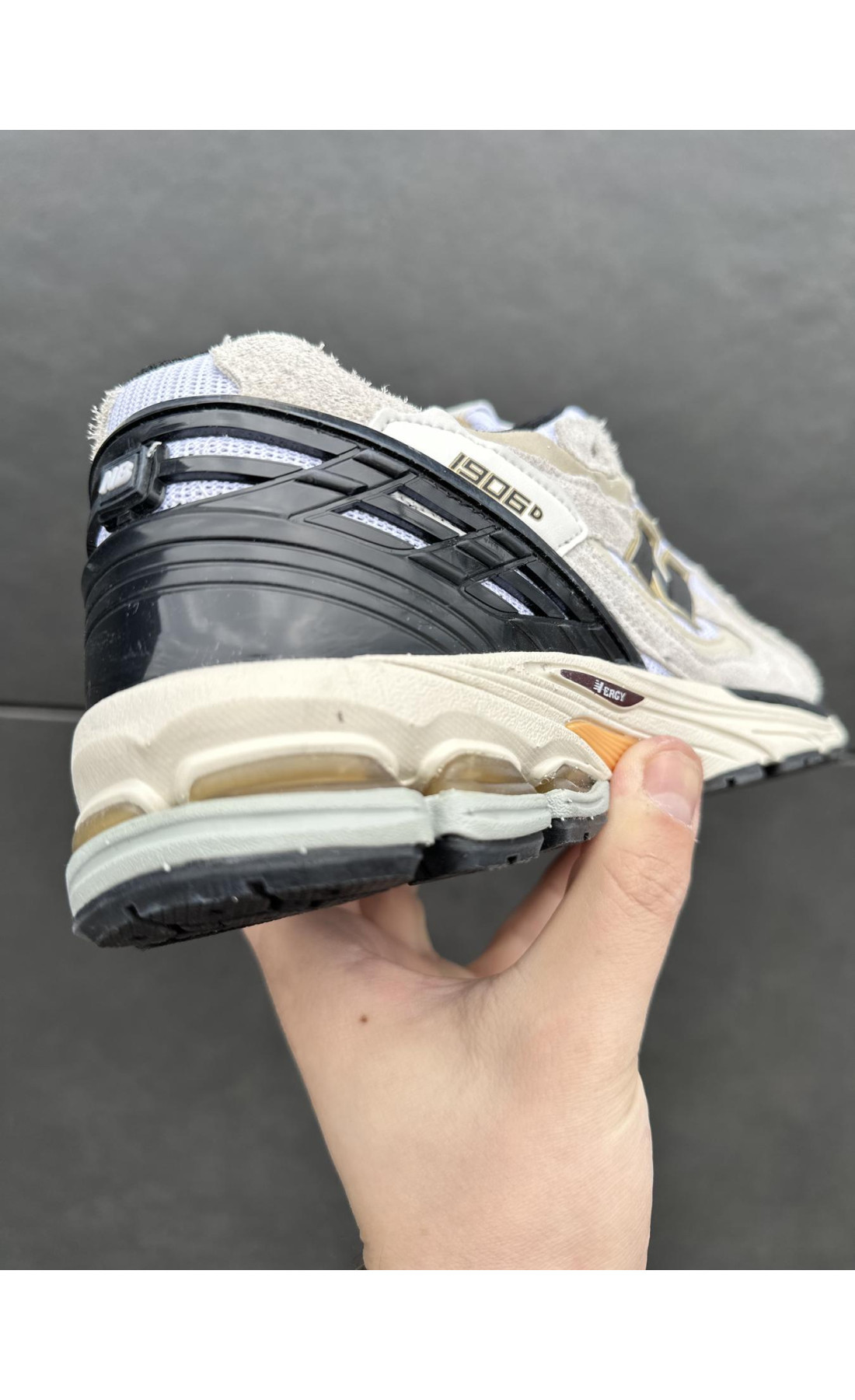 Чоловічі кросівки  Літні кросівки new balance r metallic gold (ліцензія) (1141-3)