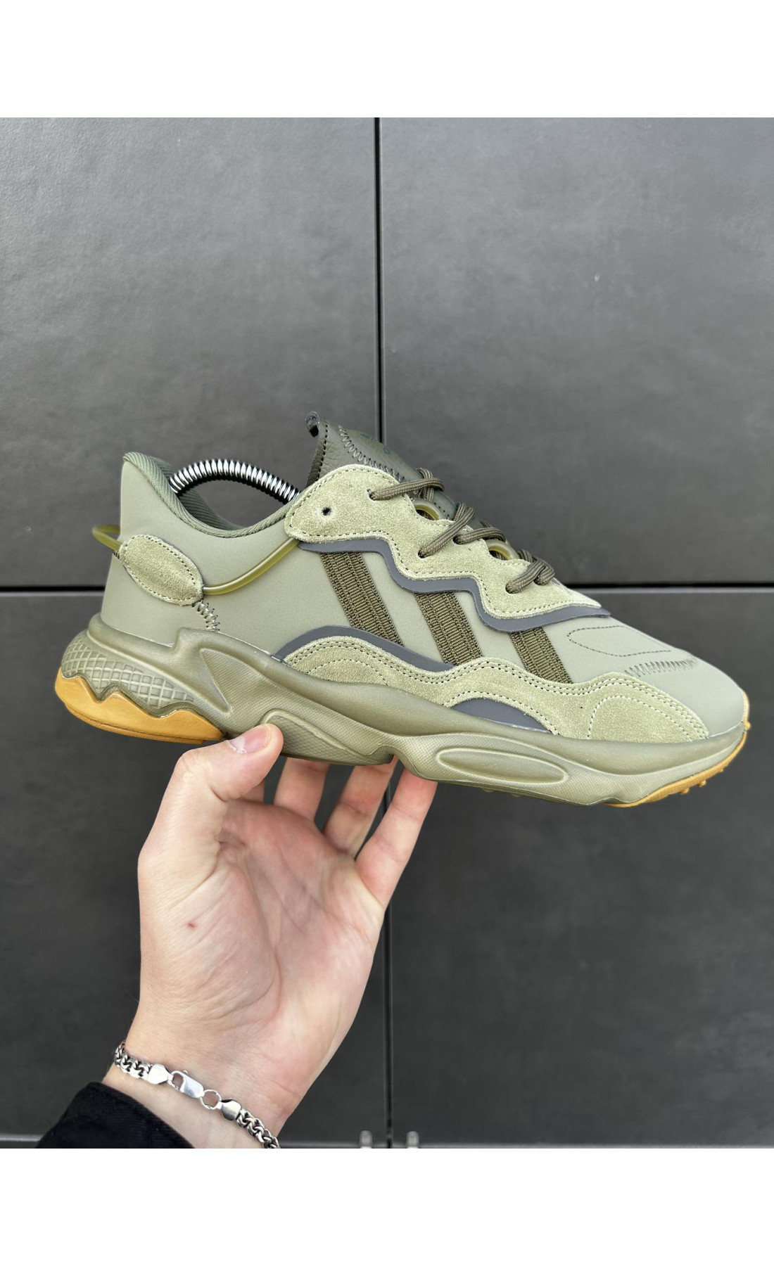 Чоловічі кросівки  Кросівки adidas ozweego (olive) (331-7)