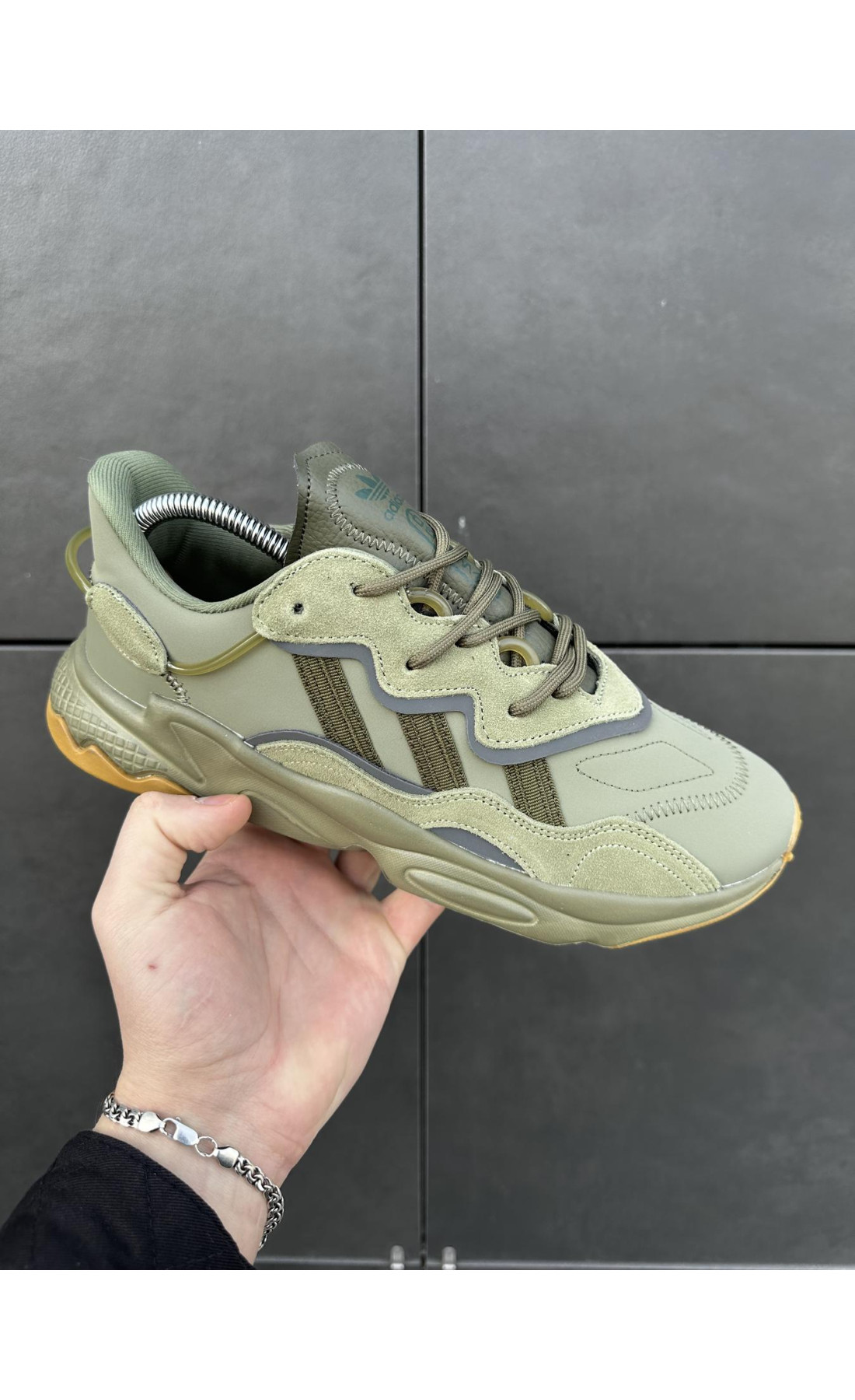Чоловічі кросівки  Кросівки adidas ozweego (olive) (331-7)