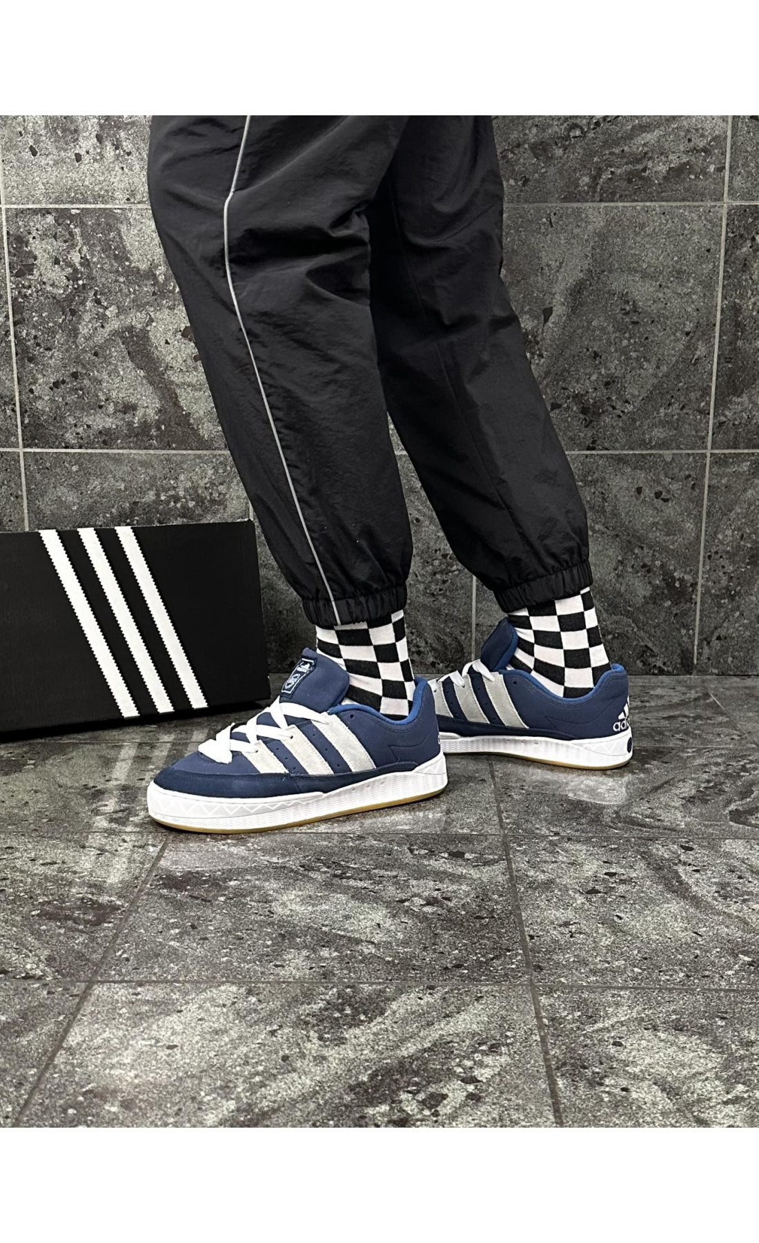 Чоловічі кросівки  Кросівки adidas adimatic neighborhood (navy blue) (476-5)