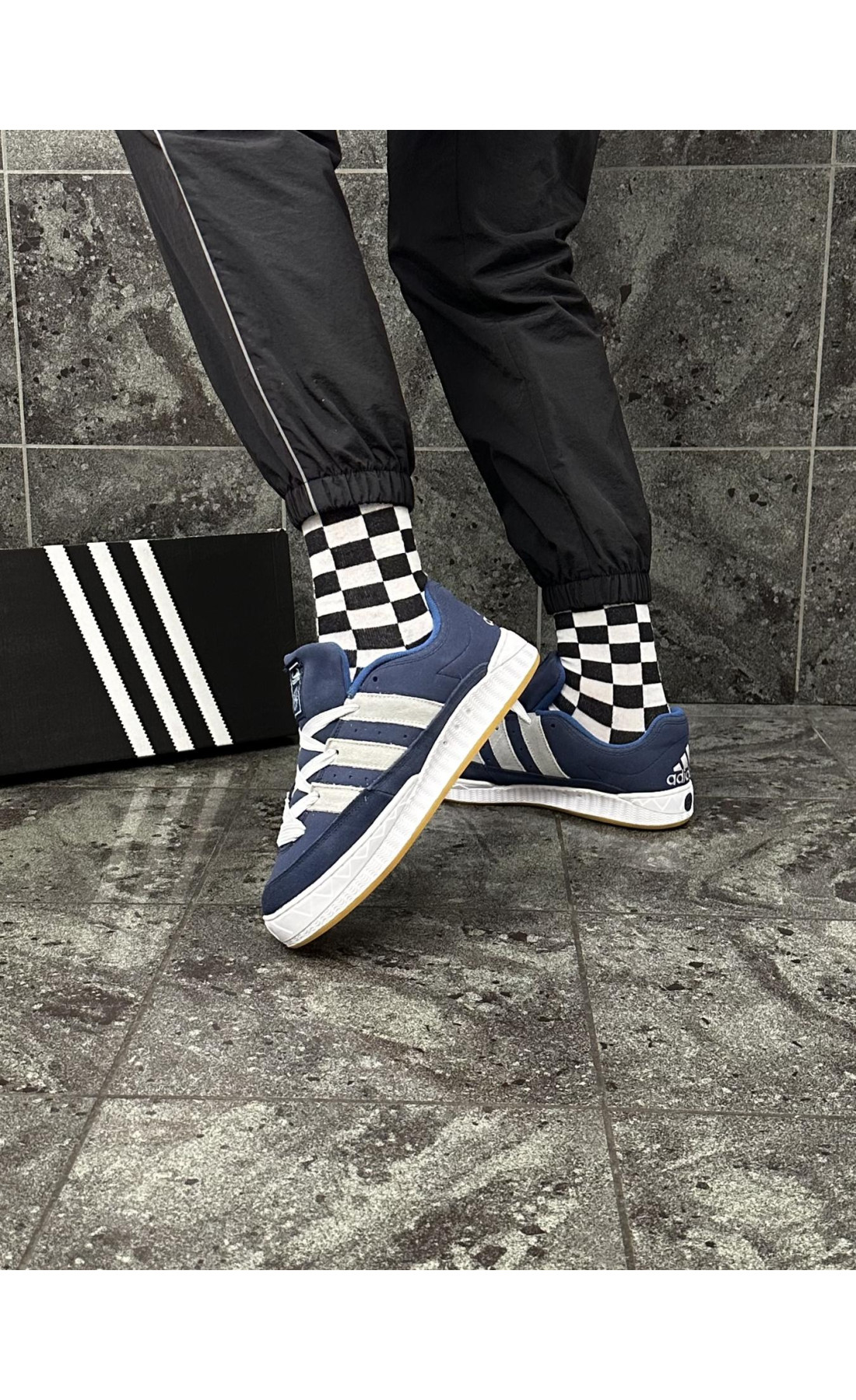 Чоловічі кросівки  Кросівки adidas adimatic neighborhood (navy blue) (476-5)
