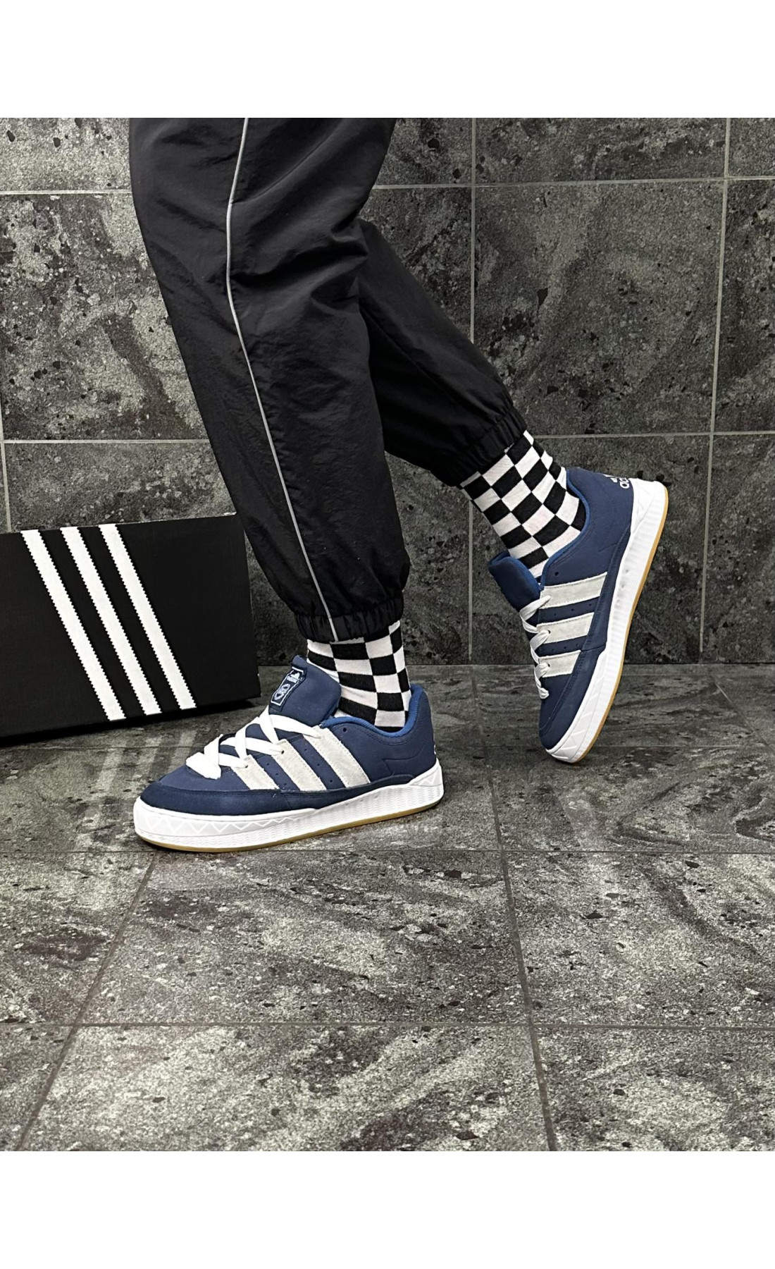 Чоловічі кросівки  Кросівки adidas adimatic neighborhood (navy blue) (476-5)