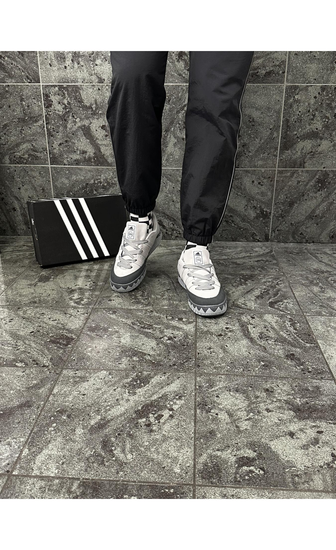 Чоловічі кросівки  Кросівки adidas adimatic neighborhood (gray & black) (476-8)