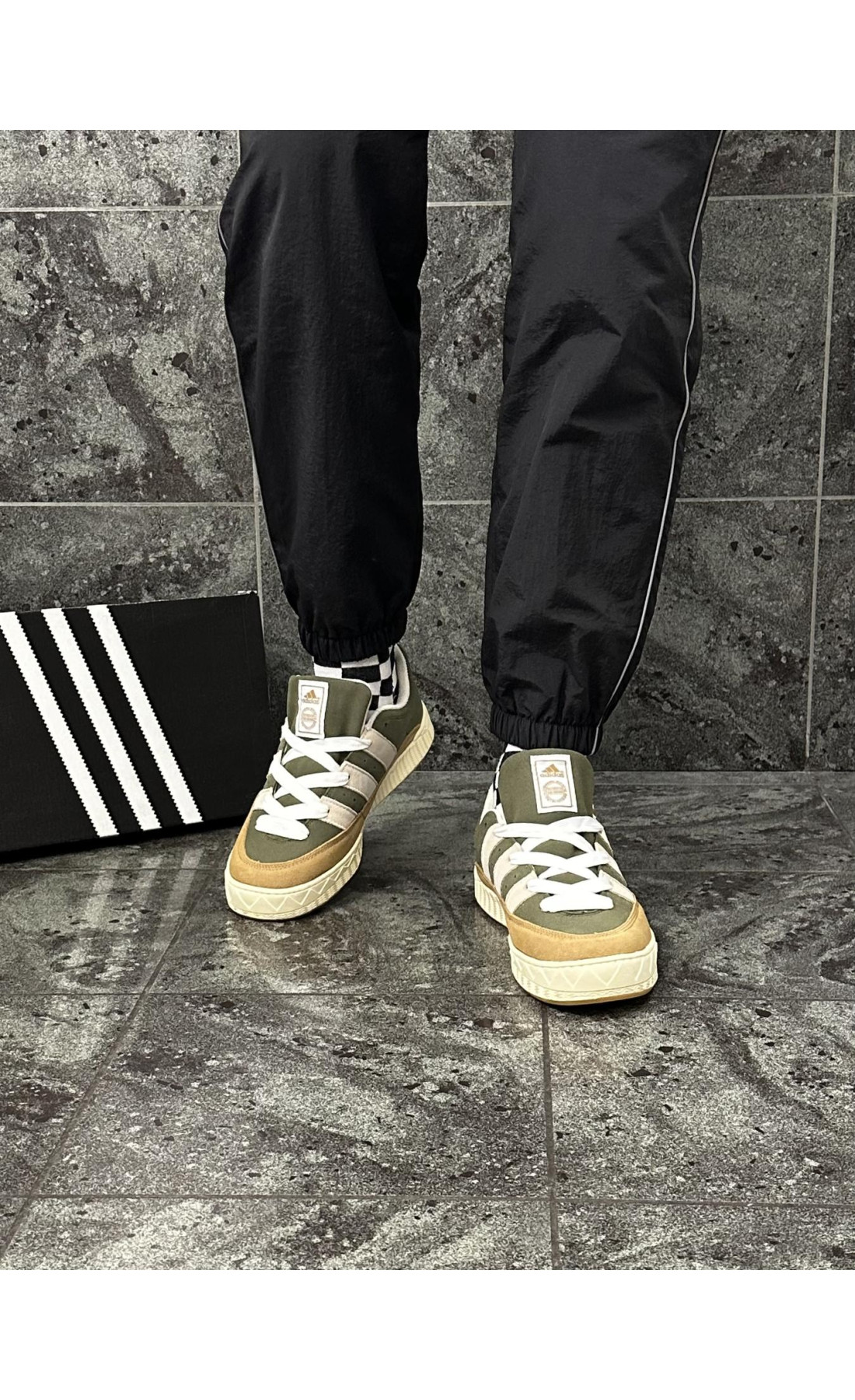 Чоловічі кросівки  Кросівки adidas adimatic neighborhood (olive) (476-2)