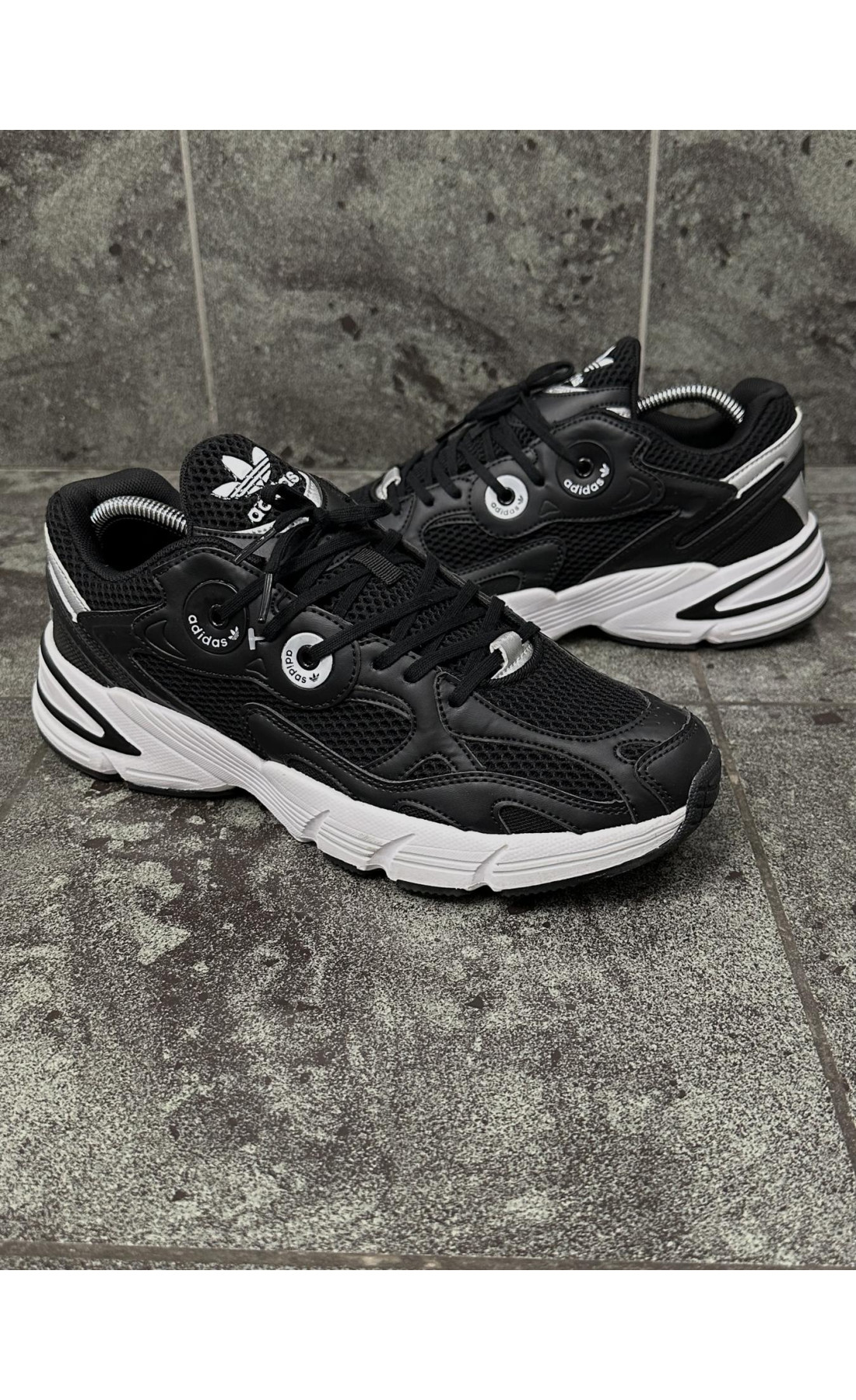 Чоловічі кросівки  Кросівки adidas astir (black/white) (2000-3)