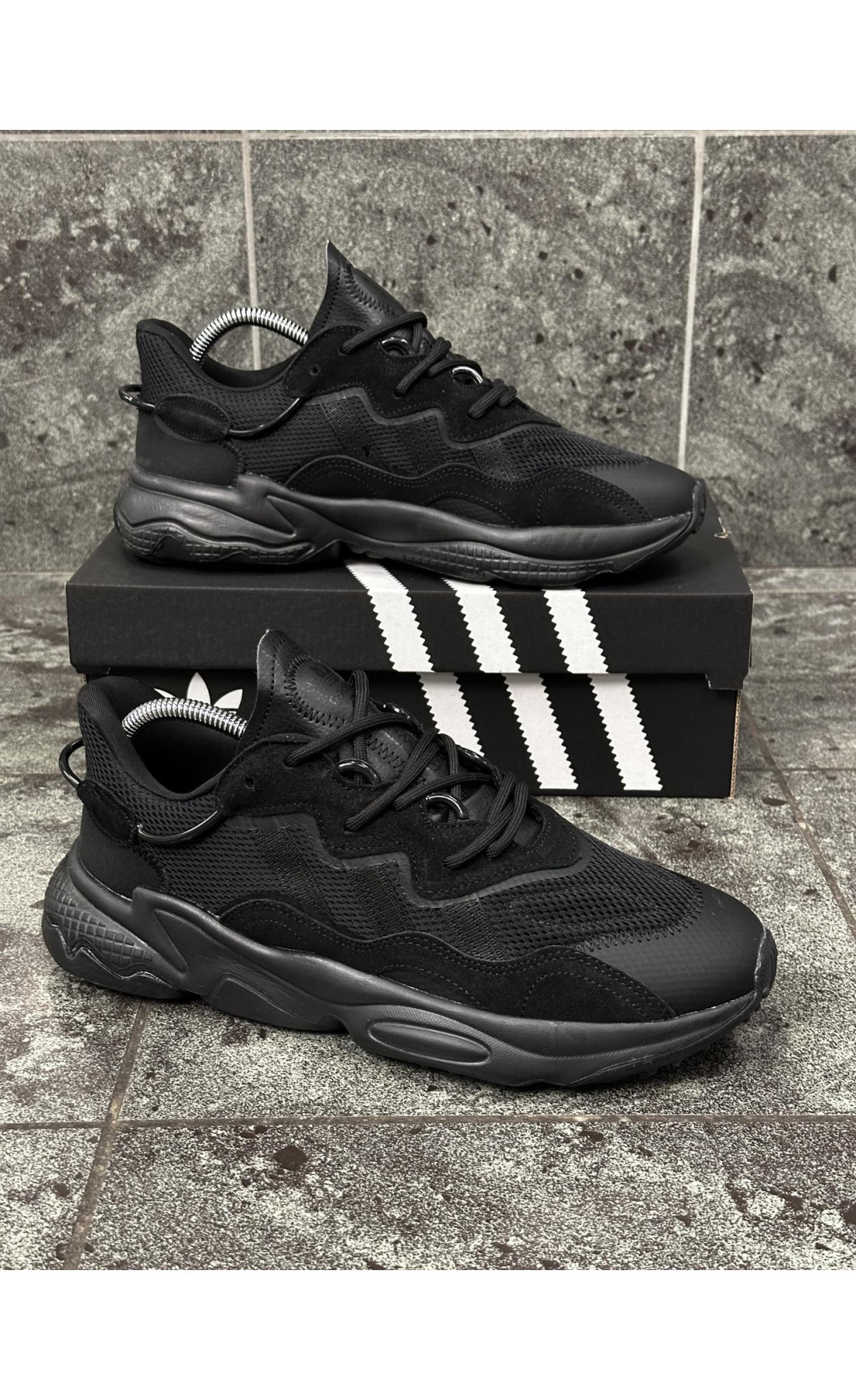 Чоловічі кросівки  Кросівки adidas ozweego (all black) (330-1)