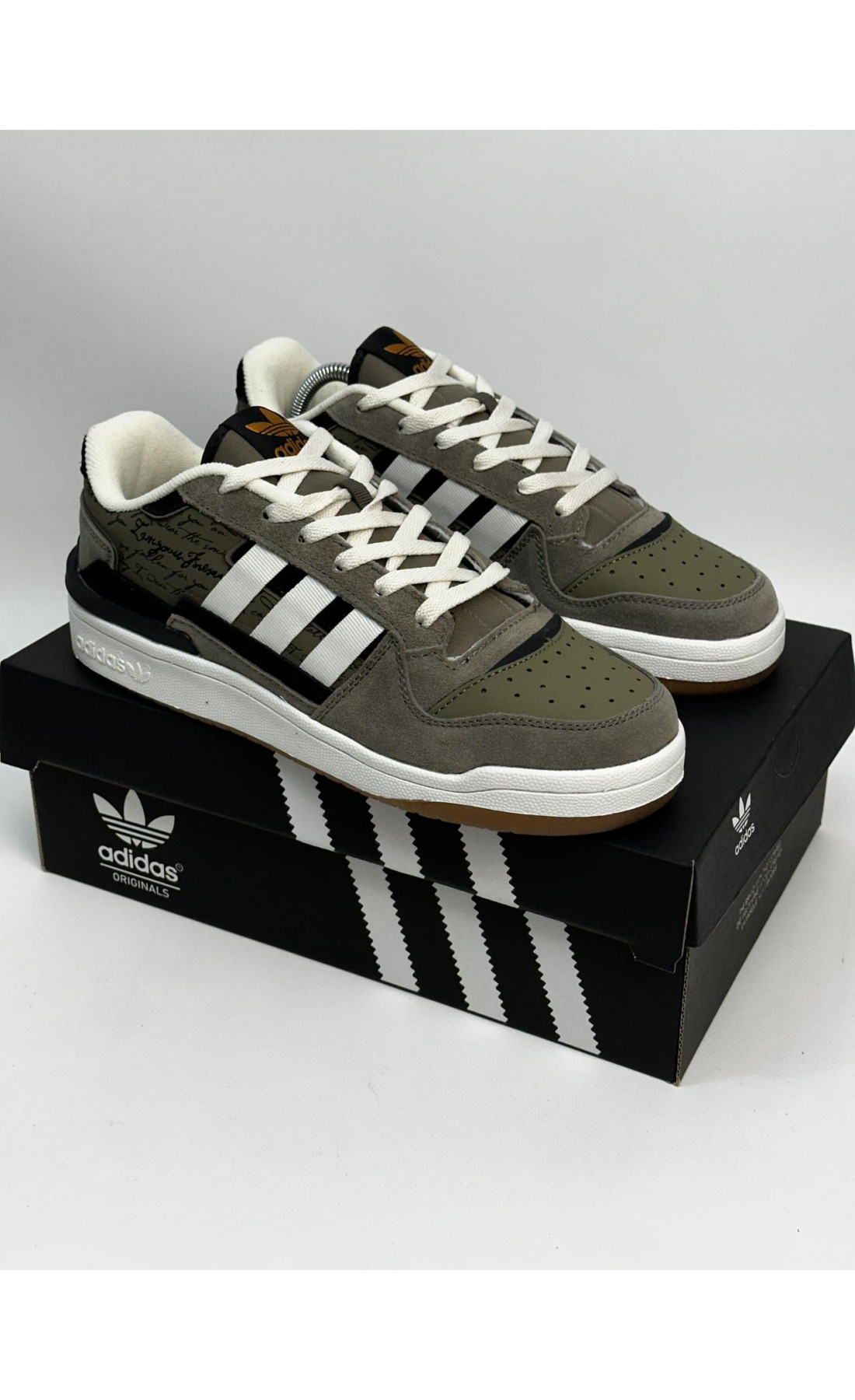 Чоловічі кросівки  Кросівки adidas forum exhibit low . (khaki) (773-19)
