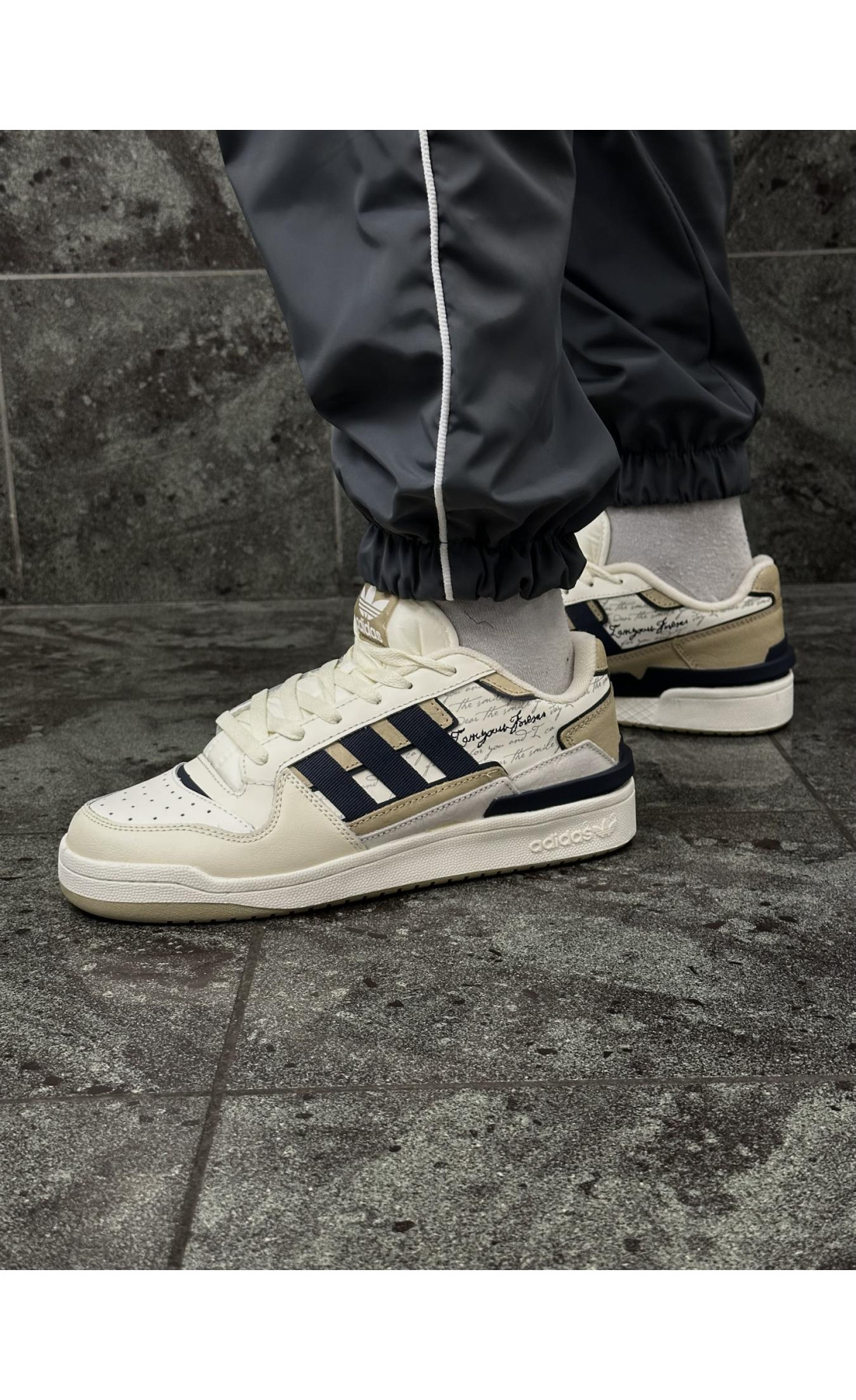 Чоловічі кросівки  Кросівки adidas forum exhibit low . (creamy) (773-27)
