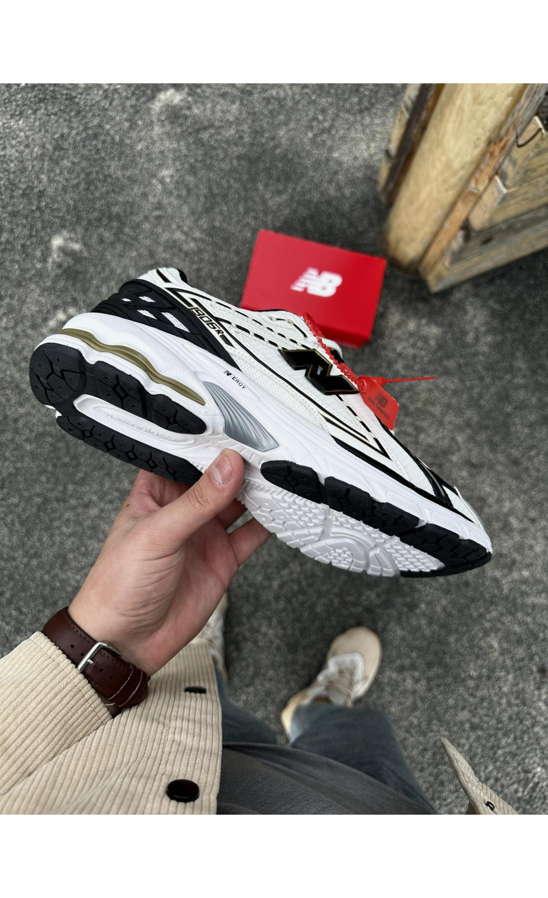 Чоловічі кросівки  Літні кросівки new balance r metallic gold (ліцензія) (1906-8)