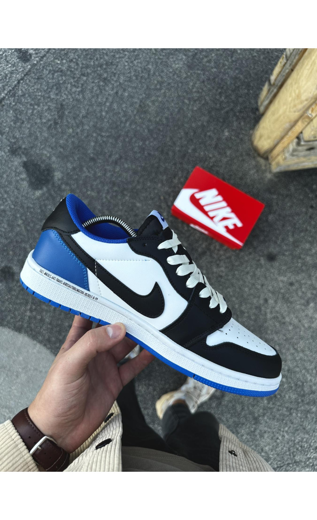 Чоловічі кросівки  Кросівки nike air jordan low x travis scott (біло-сині) (618-3)