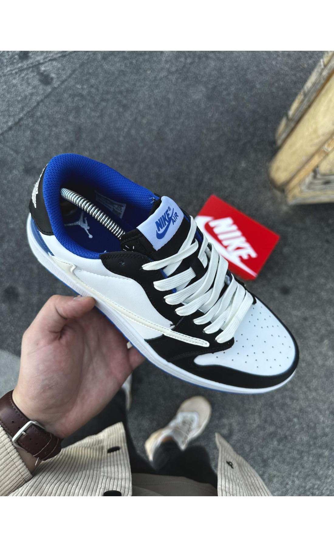 Чоловічі кросівки  Кросівки nike air jordan low x travis scott (біло-сині) (618-3)