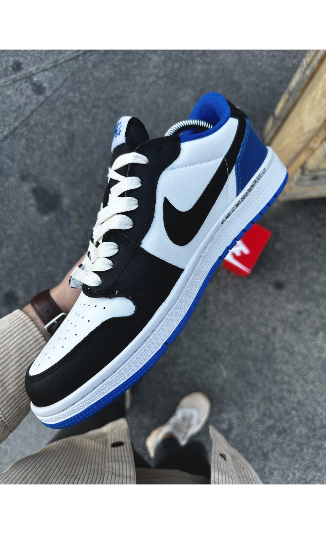 Чоловічі кросівки  Кросівки nike air jordan low x travis scott (біло-сині) (618-3)