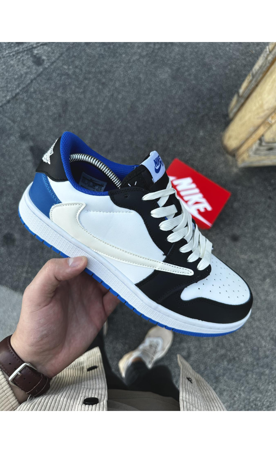 Чоловічі кросівки  Кросівки nike air jordan low x travis scott (біло-сині) (618-3)