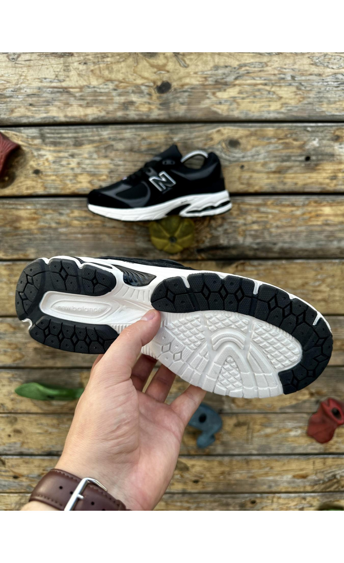 Чоловічі кросівки  Кросівки new balance r (чорно-білі) (2002-1)