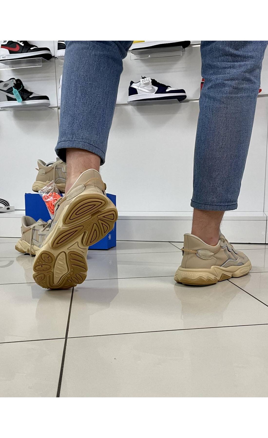 Чоловічі кросівки  Кросівки adidas ozweego (6868-1)