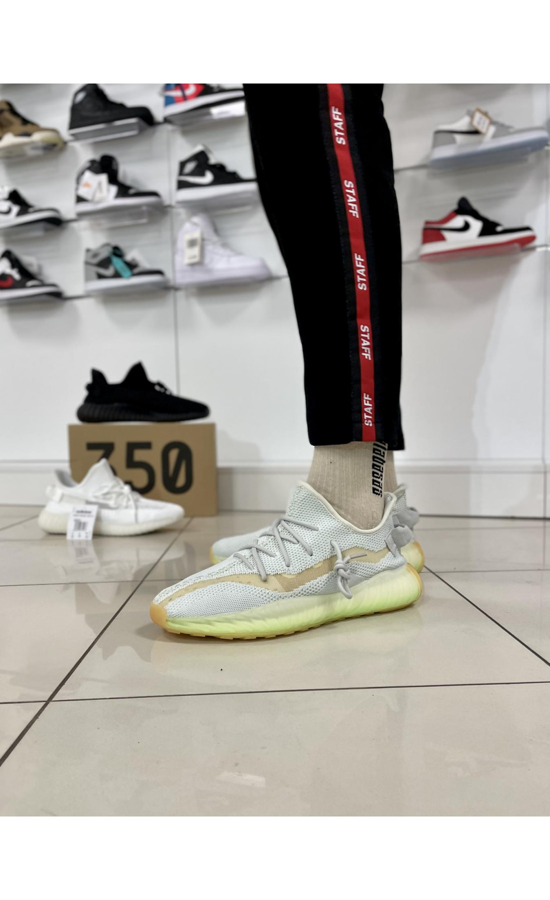 Чоловічі кросівки  Кросівки adidas yeesy boost v (blue / green) (2-15303)