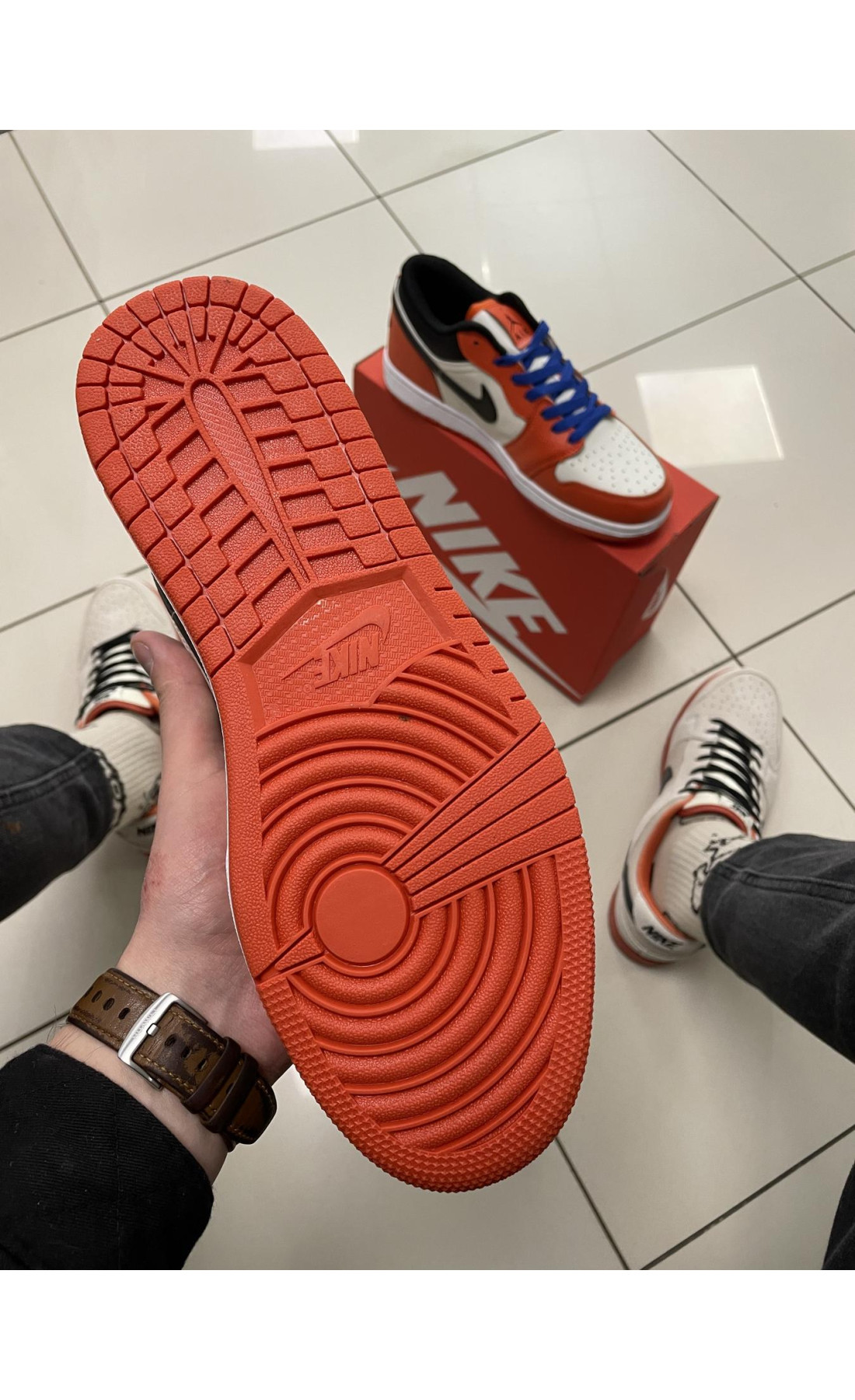 Чоловічі кросівки  Кросівки nike air jordan low (orange) (A032-10)