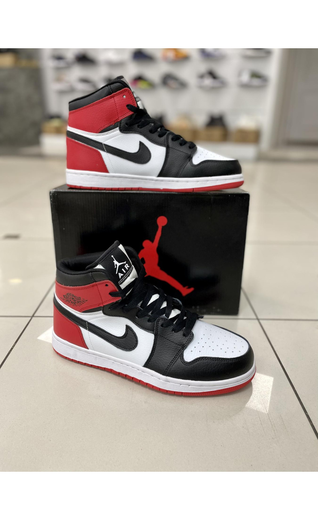 Чоловічі кросівки  Кросівки nike air jordan red (топ качество) (159-7)