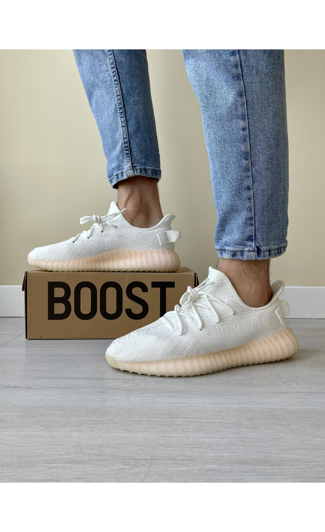 Чоловічі кросівки  Кросівки adidas yeesy boost (белые) (350-011)