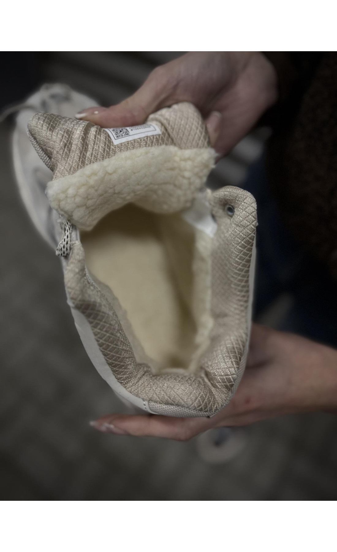 Чоловічі кросівки  Зимові вологозахисні кросівки adidas yeezy boost , світлі beige (2695-6)