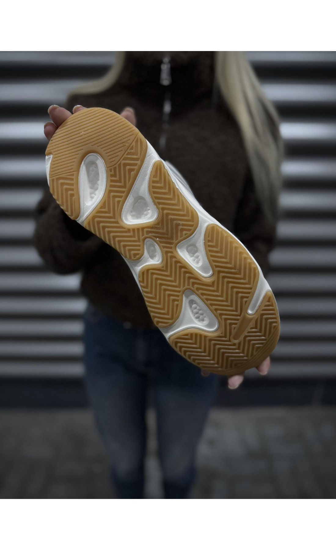 Чоловічі кросівки  Зимові вологозахисні кросівки adidas yeezy boost , світлі beige (2695-6)