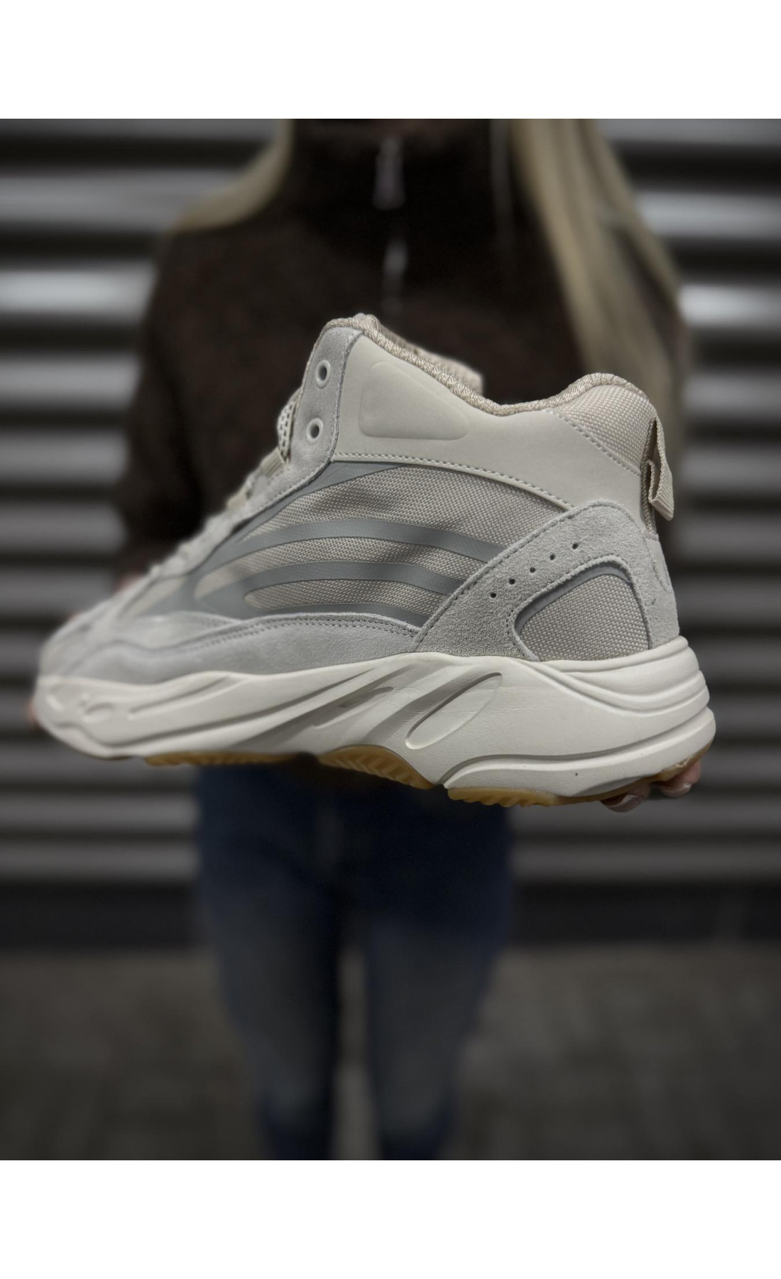 Чоловічі кросівки  Зимові вологозахисні кросівки adidas yeezy boost , світлі beige (2695-6)