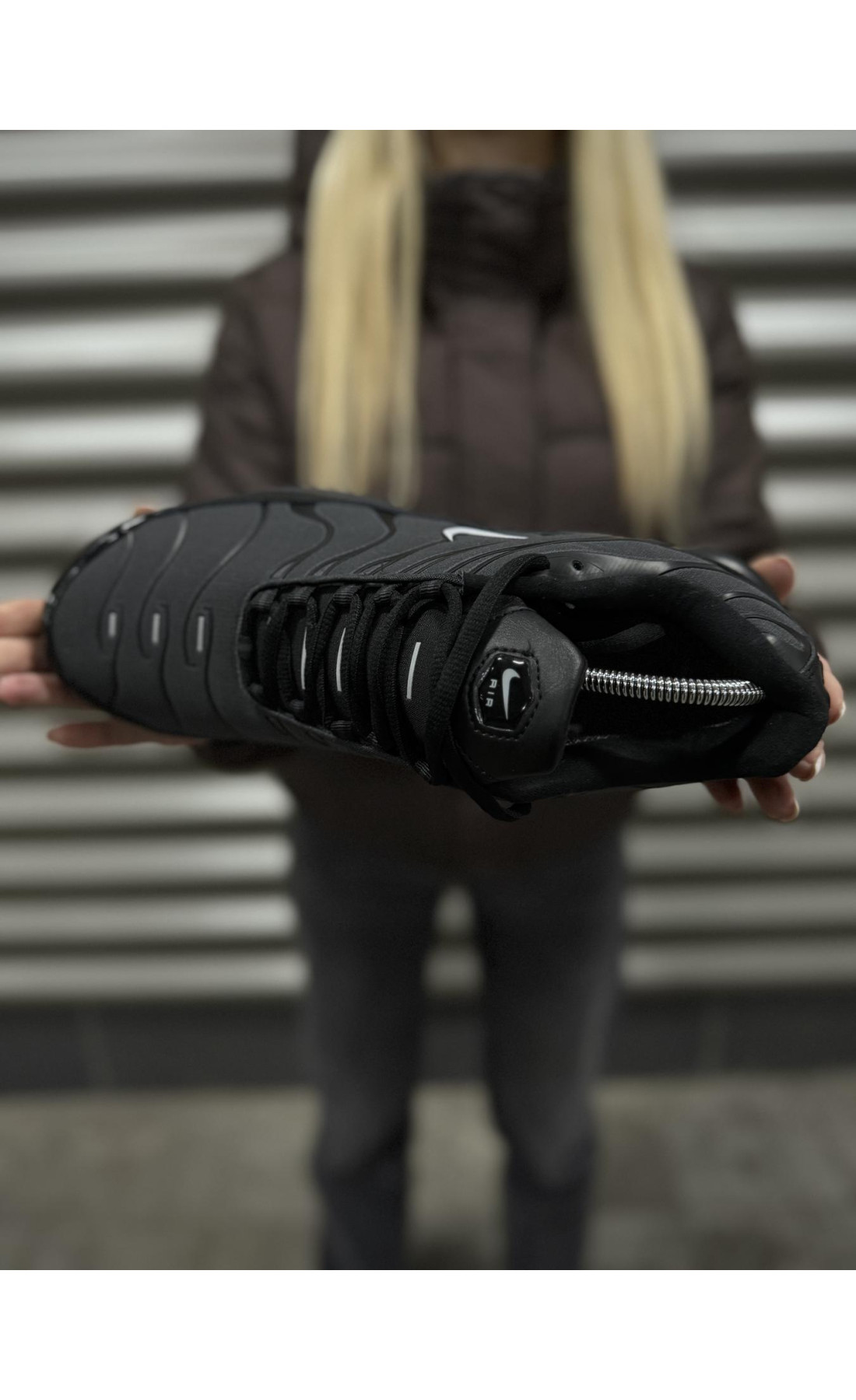 Чоловічі кросівки  Термо кросівки nike air plus tn (чорно-сірі) (9133-2)